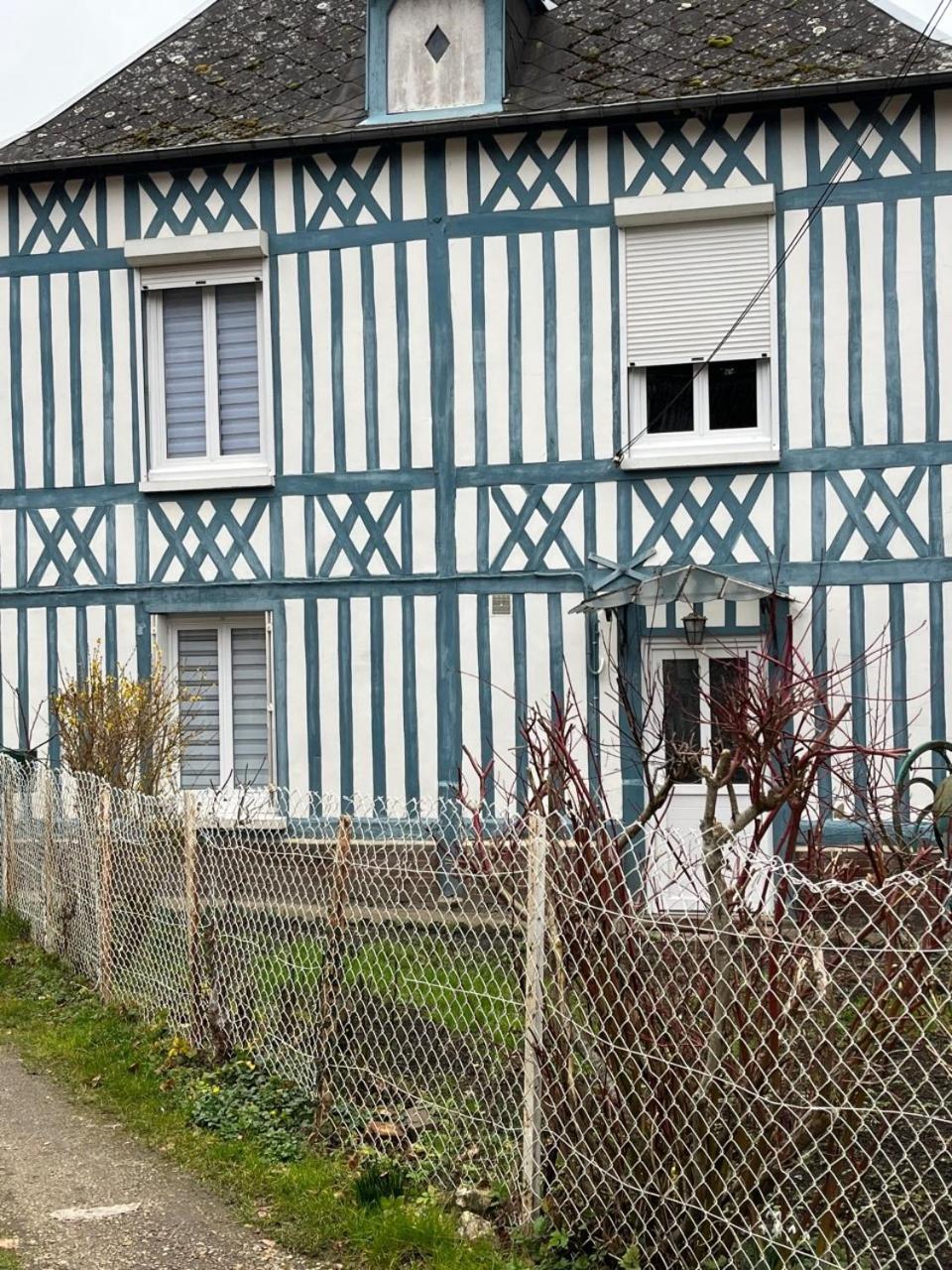 Gite Les Colombages Villa Doudeville Bagian luar foto